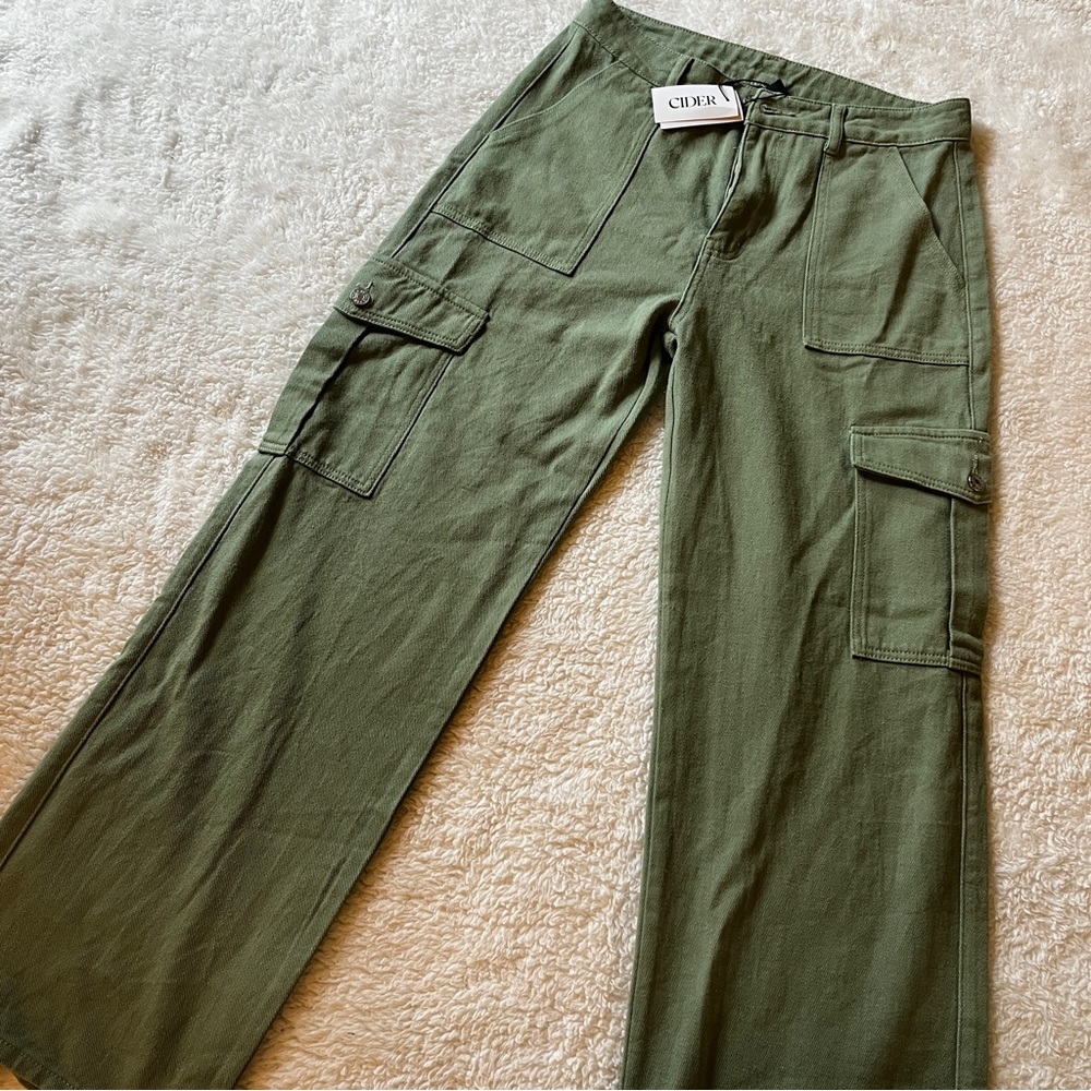 Cider L Size Green Cargo Pants New with Tags!